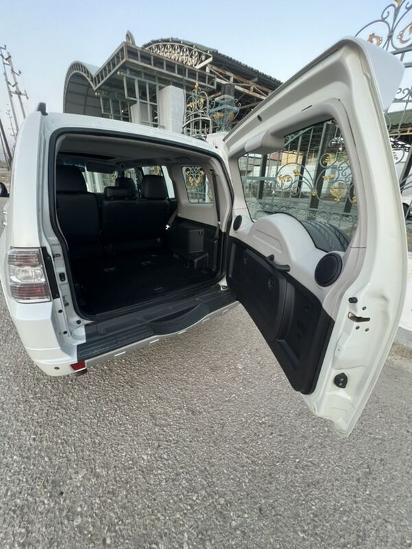 Mitsubishi Pajero 2010 - 250 000 TMT - Balkanabat - img 6