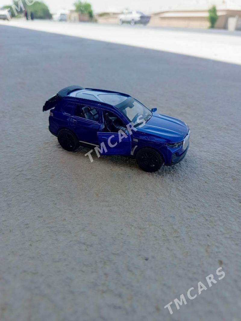 BMW X7 KİCİ METAL OYUNJAK - Mary - img 7