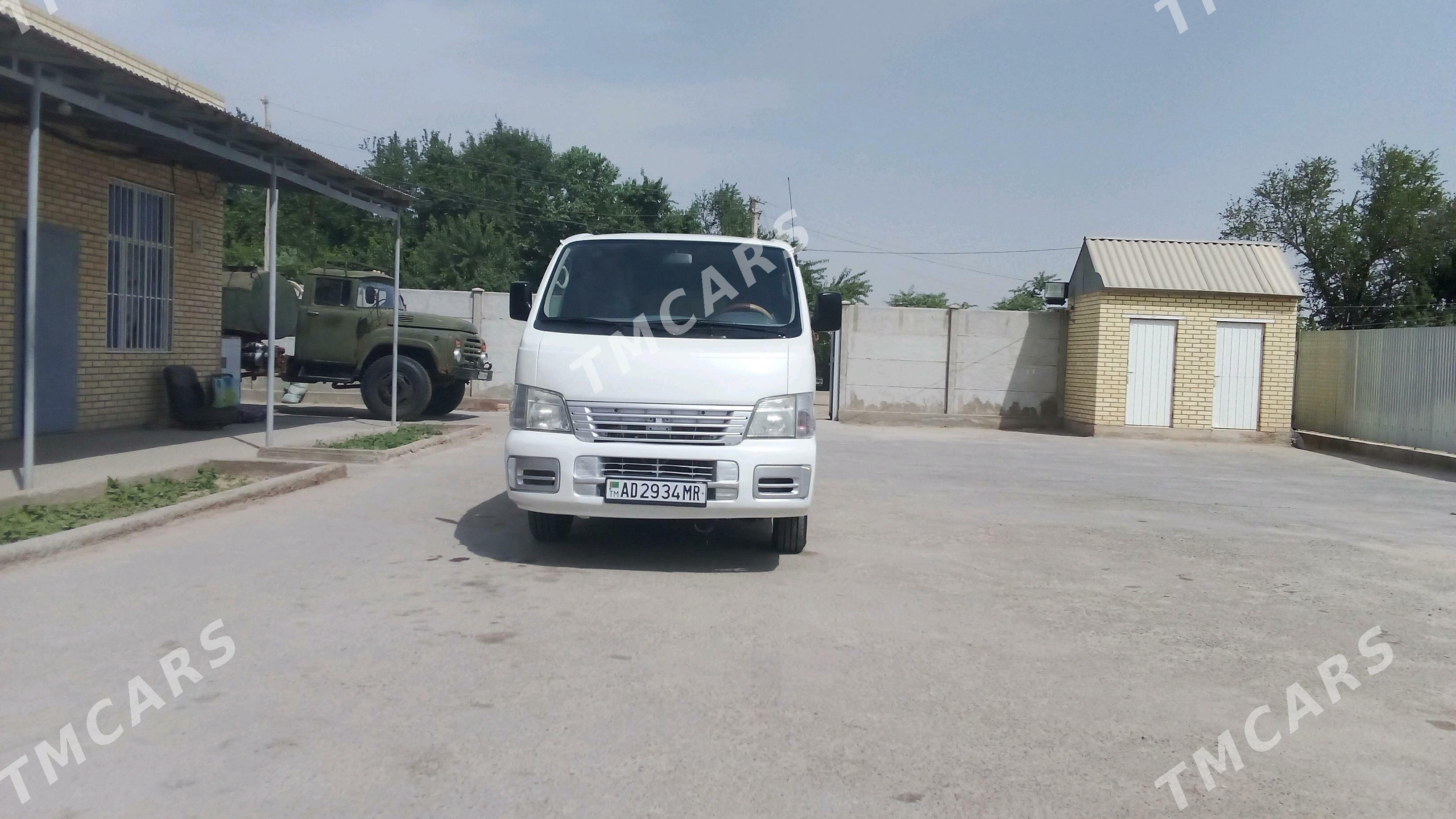 Nissan Urvan 2005 - 115 000 TMT - Sakarçäge - img 7