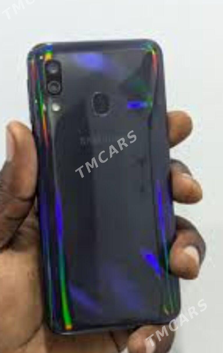 samsung a40 - Ашхабад - img 2