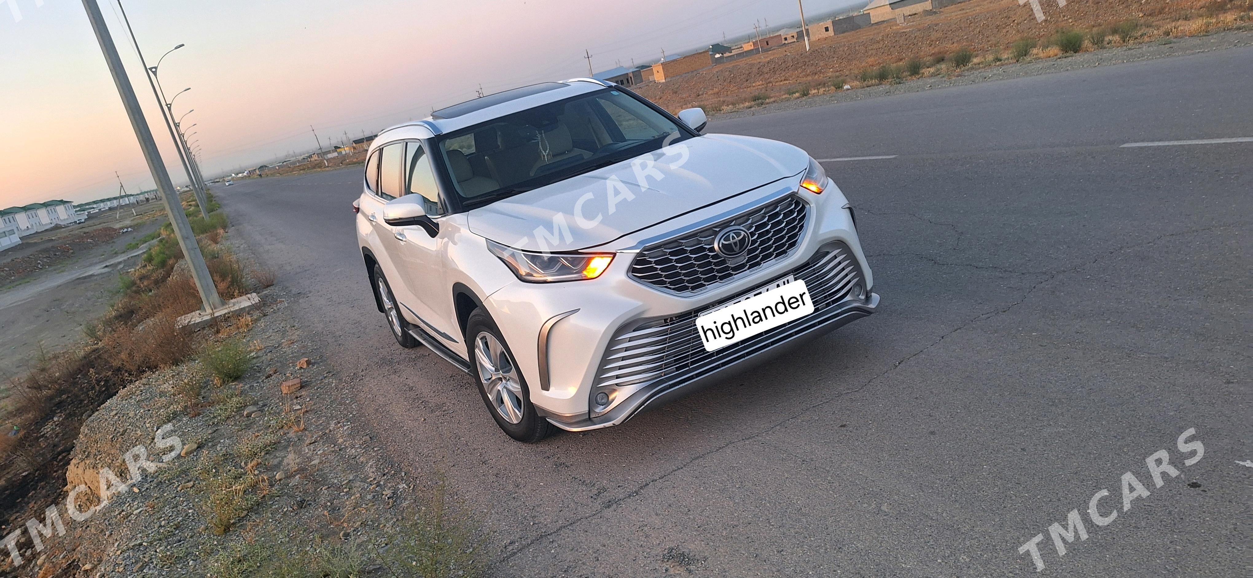 Toyota Highlander 2020 - 577 000 TMT - Ашхабад - img 2