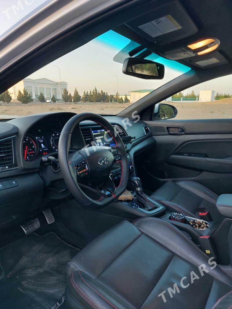 Hyundai Elantra 2017 - 220 000 TMT - 30 mkr - img 4