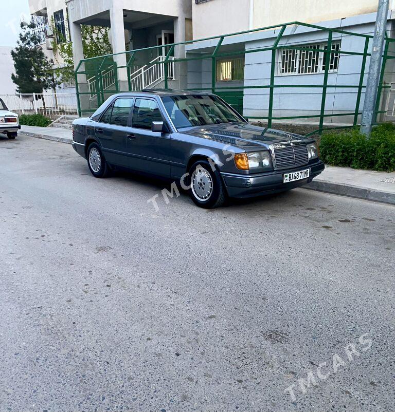 Mercedes-Benz E280 1988 - 95 000 TMT - Mary - img 9