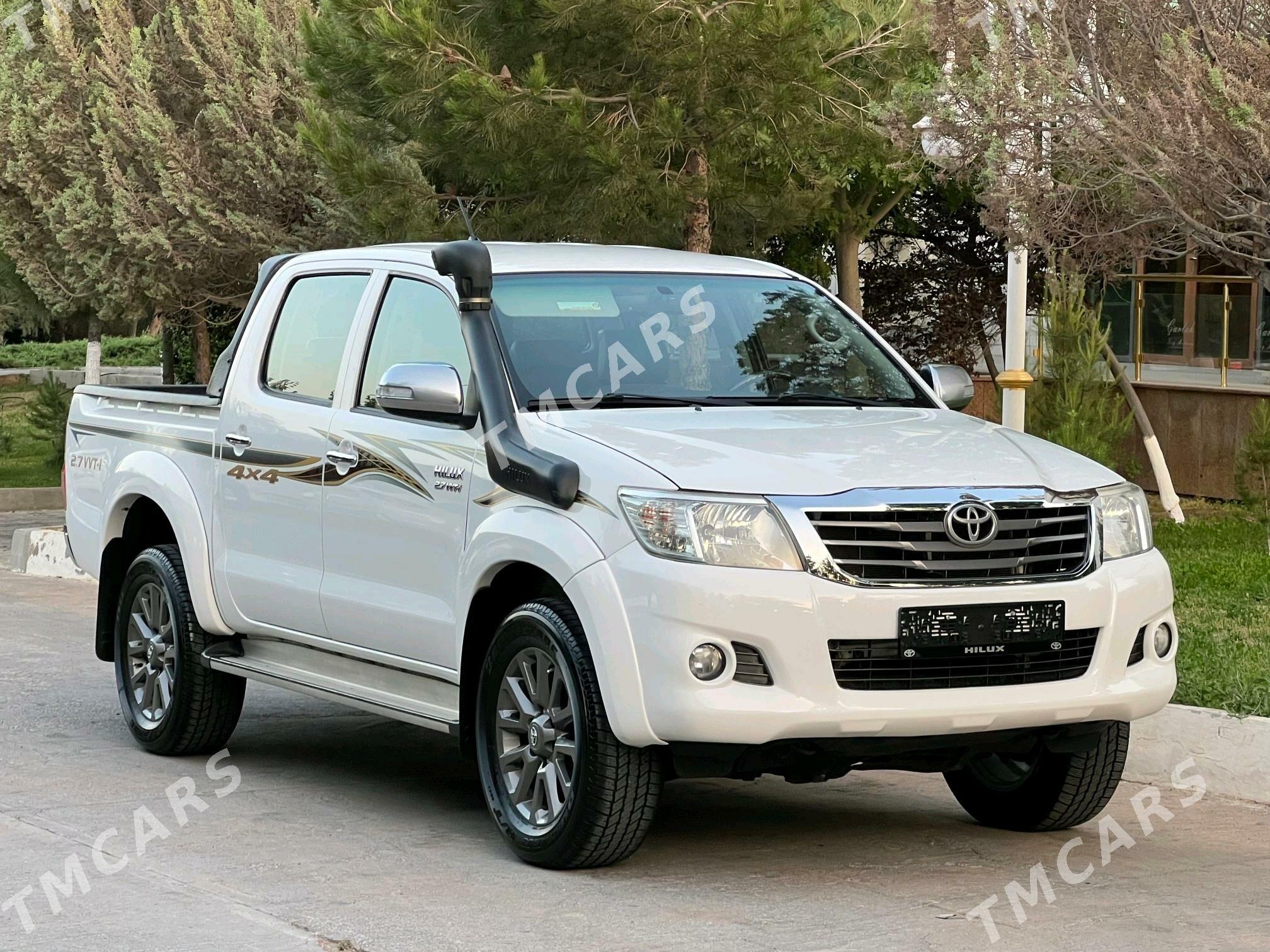 Toyota Hilux 2015 - 430 000 TMT - Türkmenbaşy - img 4