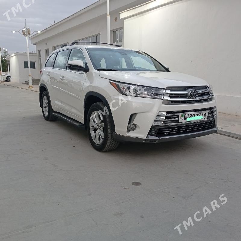 Toyota Highlander 2019 - 375 000 TMT - Ашхабад - img 3