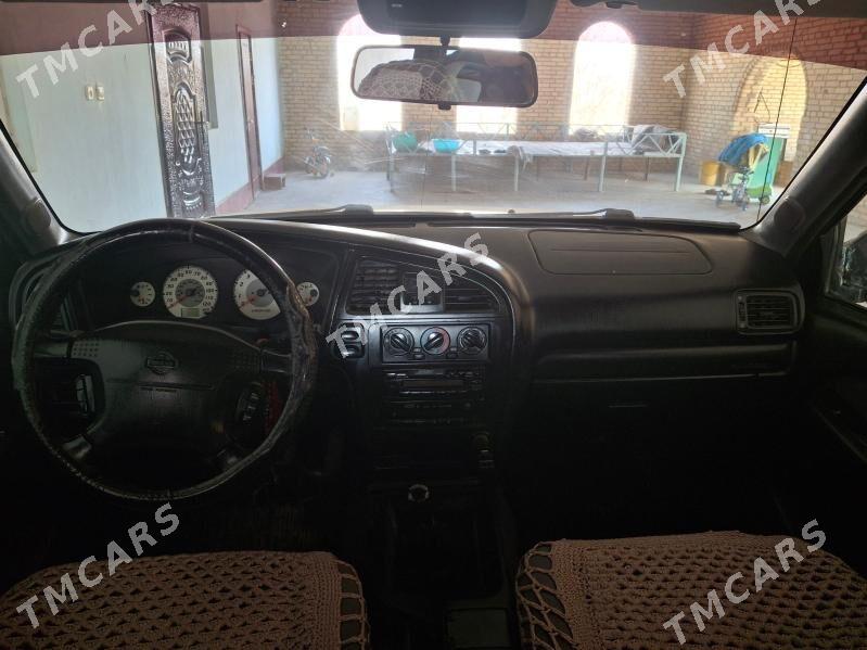 Nissan Pathfinder 2001 - 95 000 TMT - Hojambaz - img 3