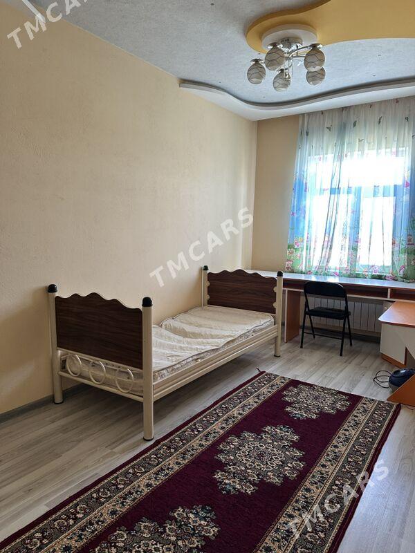 продаю квартиру - Туркменабат - img 4
