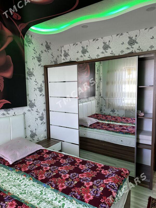 продаю квартиру - Туркменабат - img 8