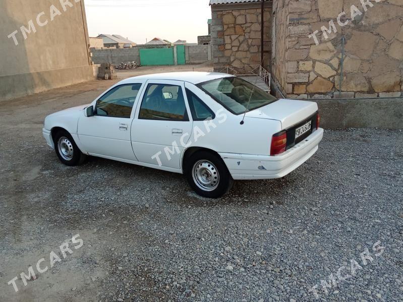 Opel Vectra 1995 - 35 000 TMT - Gumdag - img 4