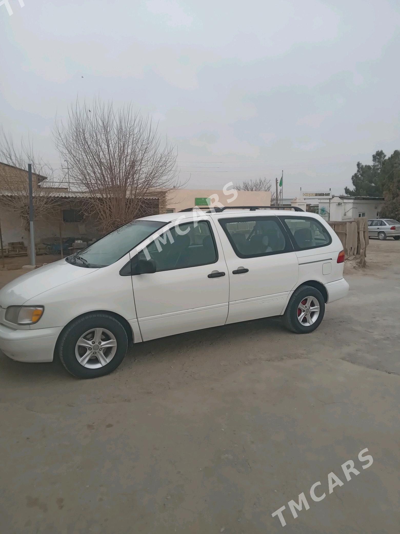 Toyota Sienna 2000 - 135 000 TMT - Дянев - img 3