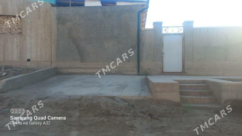 Boş yer yarym uçaska - Şabat etr. - img 2
