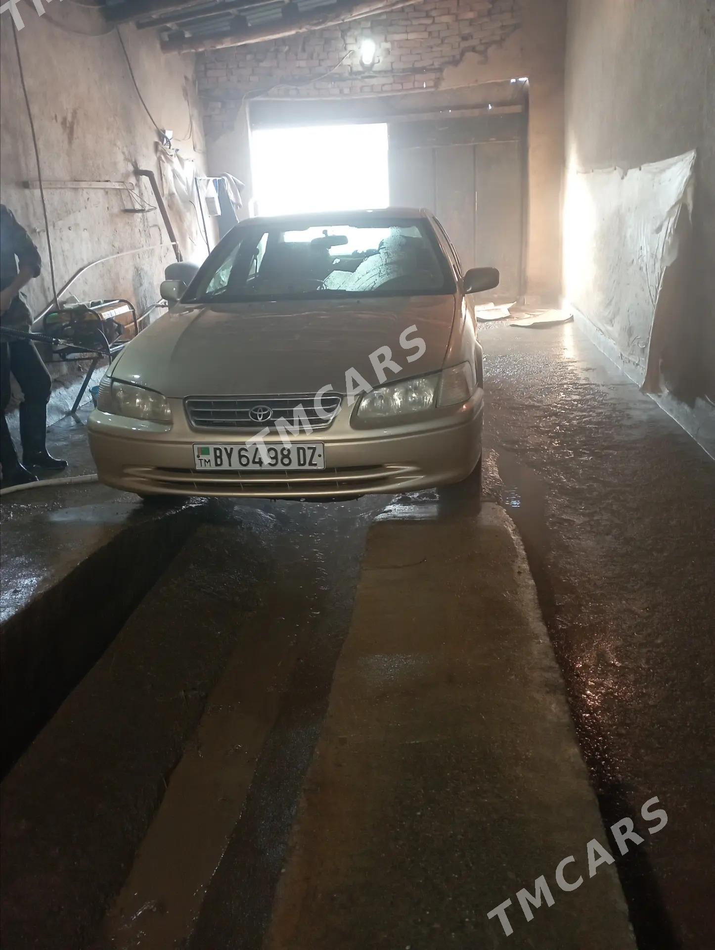 Toyota Camry 2001 - 130 000 TMT - Кёнеургенч - img 3