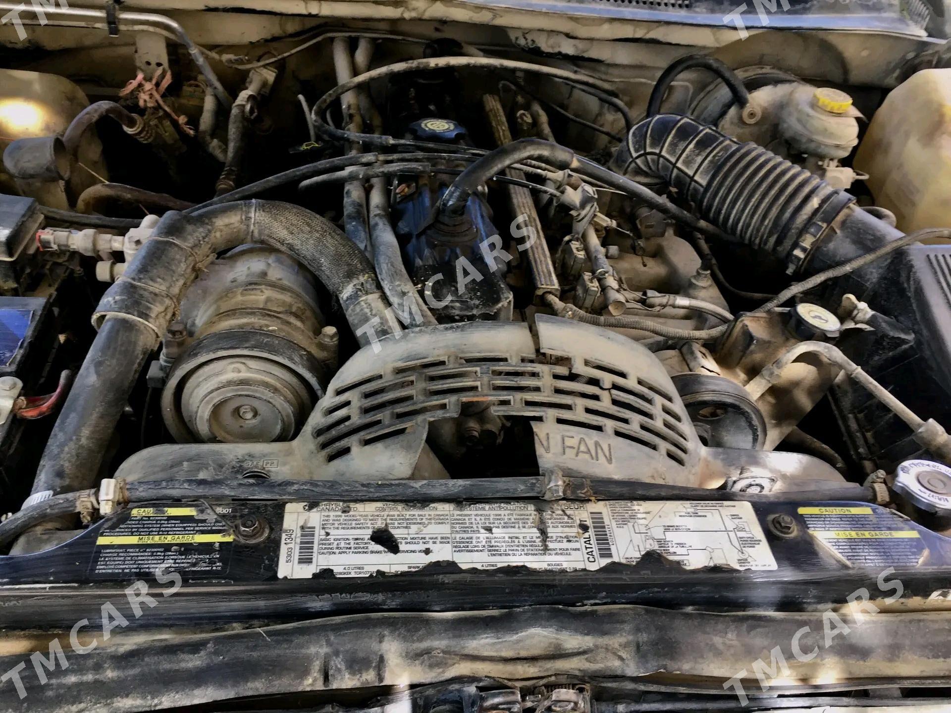 Jeep Grand Cherokee 1997 - 30 000 TMT - Türkmenabat - img 10