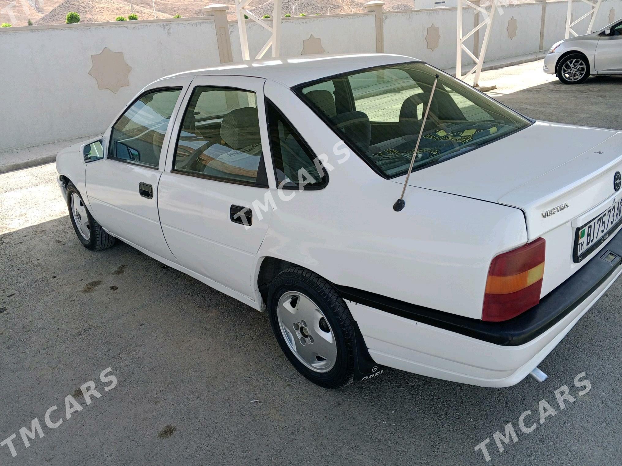 Opel Vectra 1992 - 35 000 TMT - 15-nji tapgyr - img 4
