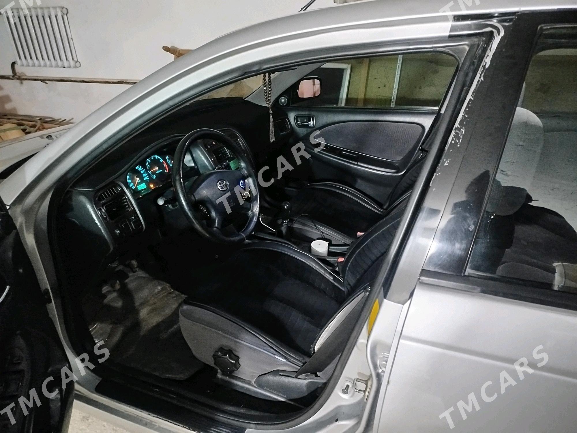 Toyota Avensis 2003 - 95 000 TMT - Дашогуз - img 5