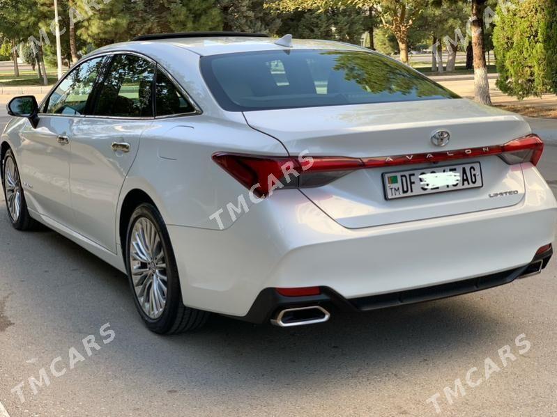 Toyota Avalon 2019 - 468 000 TMT - Podwoýski köç. (Bitarap Türkmenistan şaýoly) - img 2