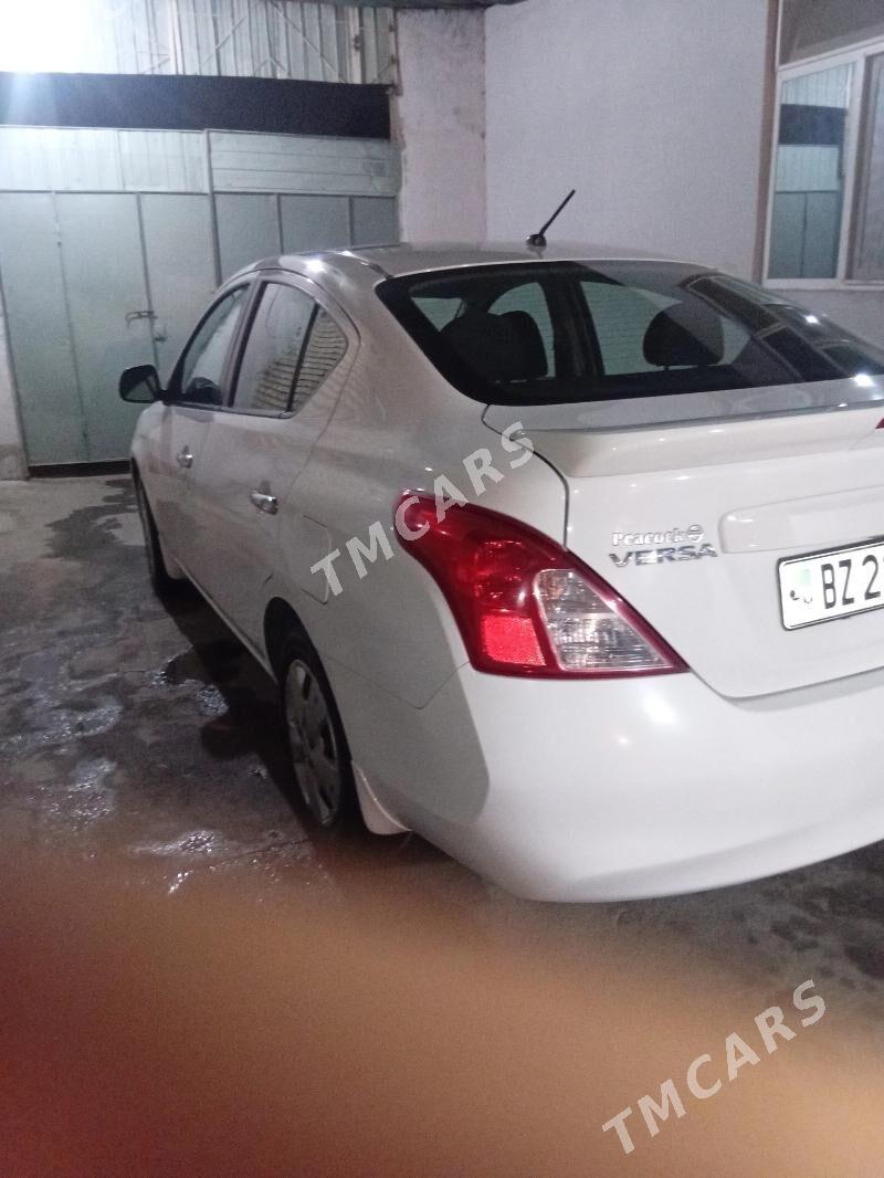 Nissan Versa 2012 - 105 000 TMT - Ашхабад - img 3