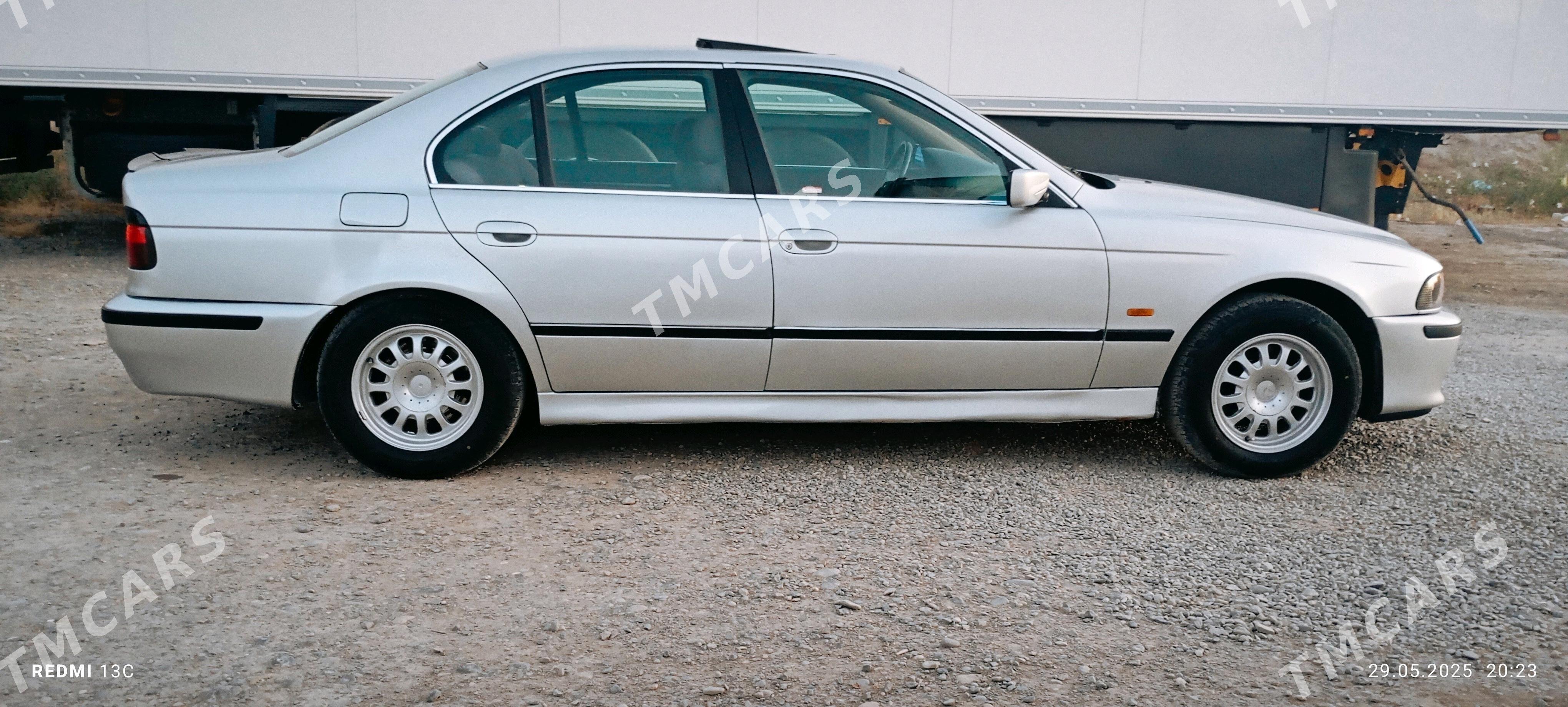 BMW E39 1996 - 75 000 TMT - Kaka - img 4