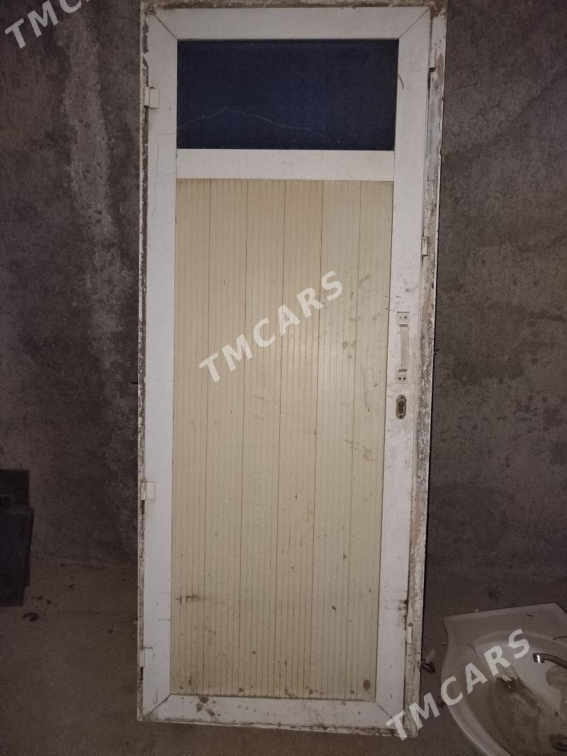 Gapy Ayna el yuwulyan - Büzmeýin - img 2