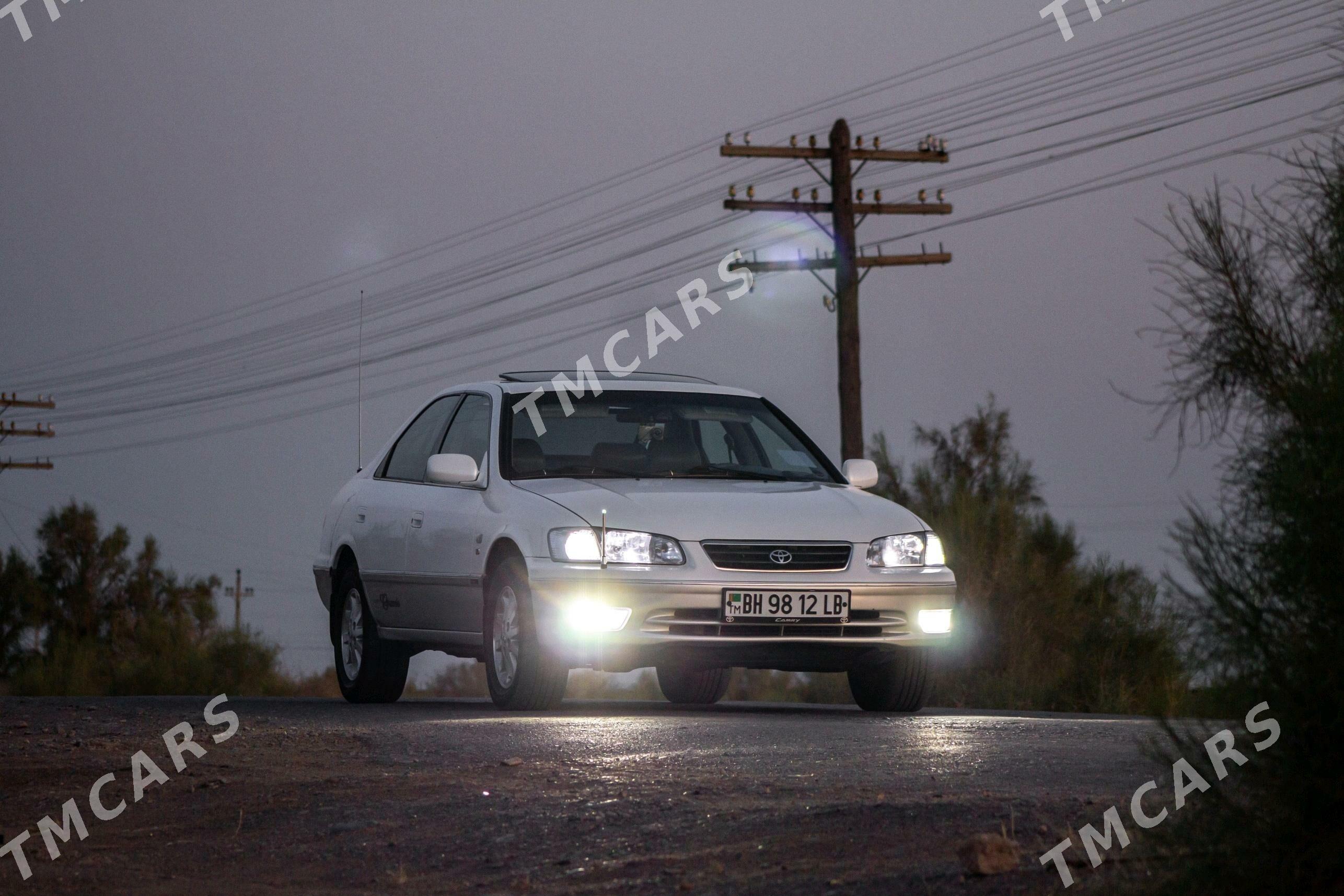 Toyota Camry 2000 - 180 000 TMT - Darganata - img 4