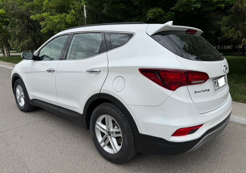 Hyundai Santa Fe 2018 - 255 000 TMT - Aşgabat - img 9