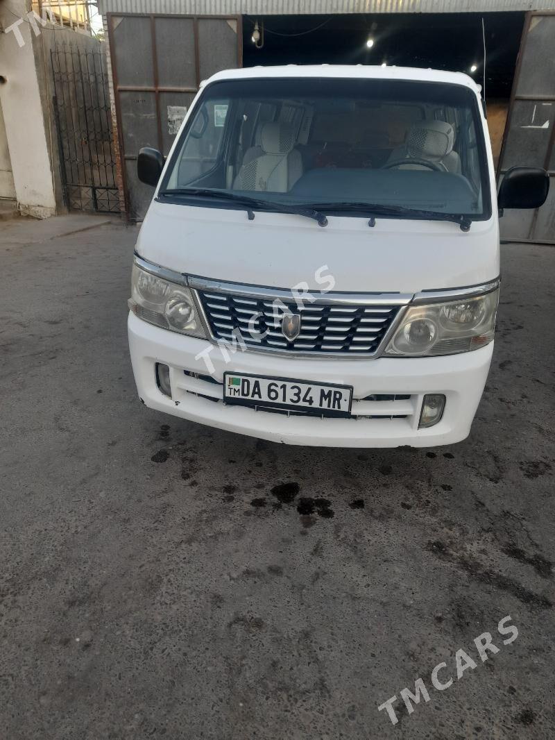 Toyota Hiace 2008 - 118 000 TMT - Baýramaly - img 4