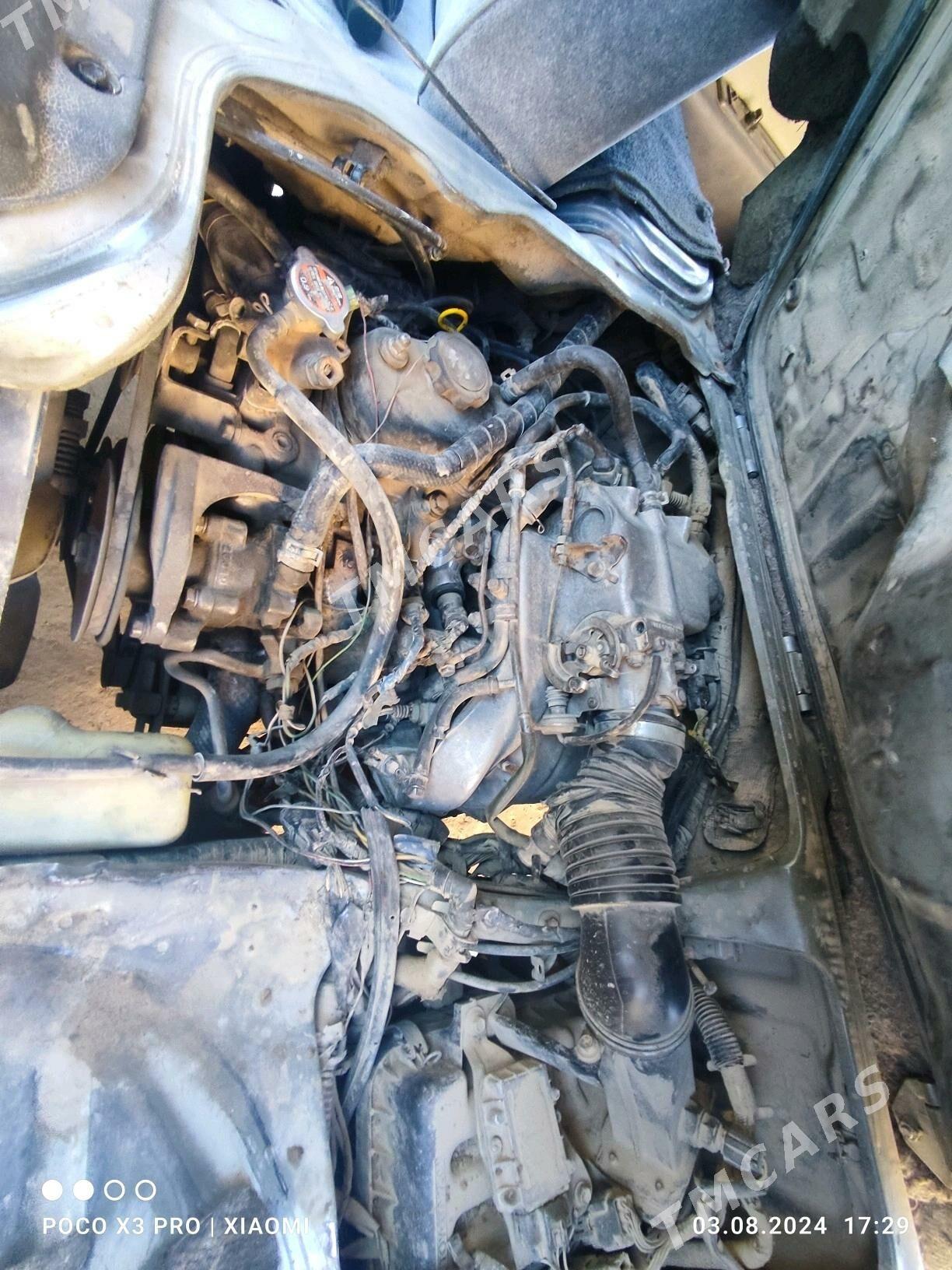 Toyota Town Ace 1993 - 50 000 TMT - Саят - img 7