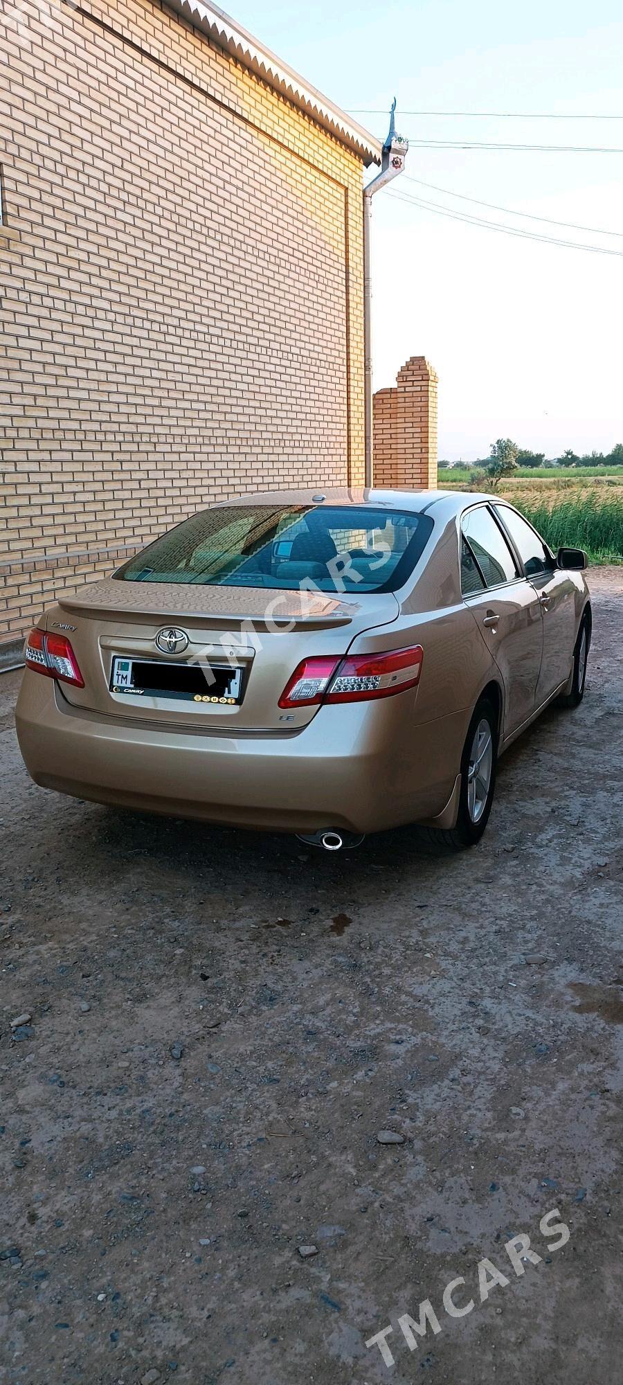 Toyota Camry 2011 - 172 000 TMT - Mary - img 4