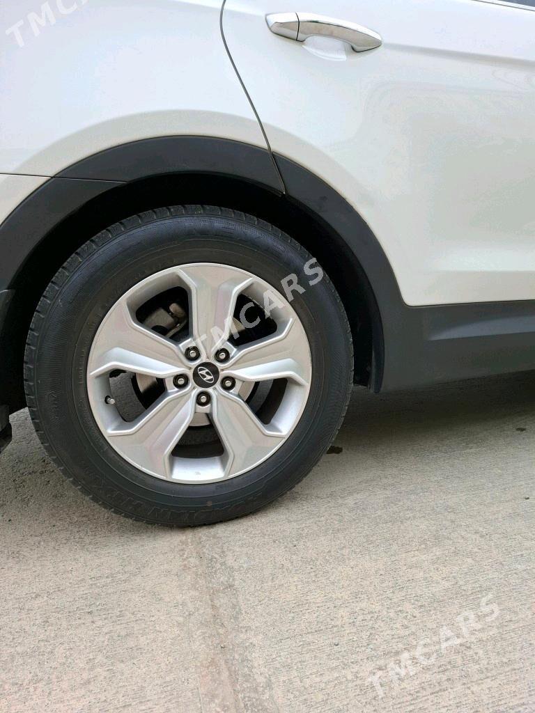 Hyundai Santa Fe 2016 - 300 000 TMT - Balkanabat - img 4
