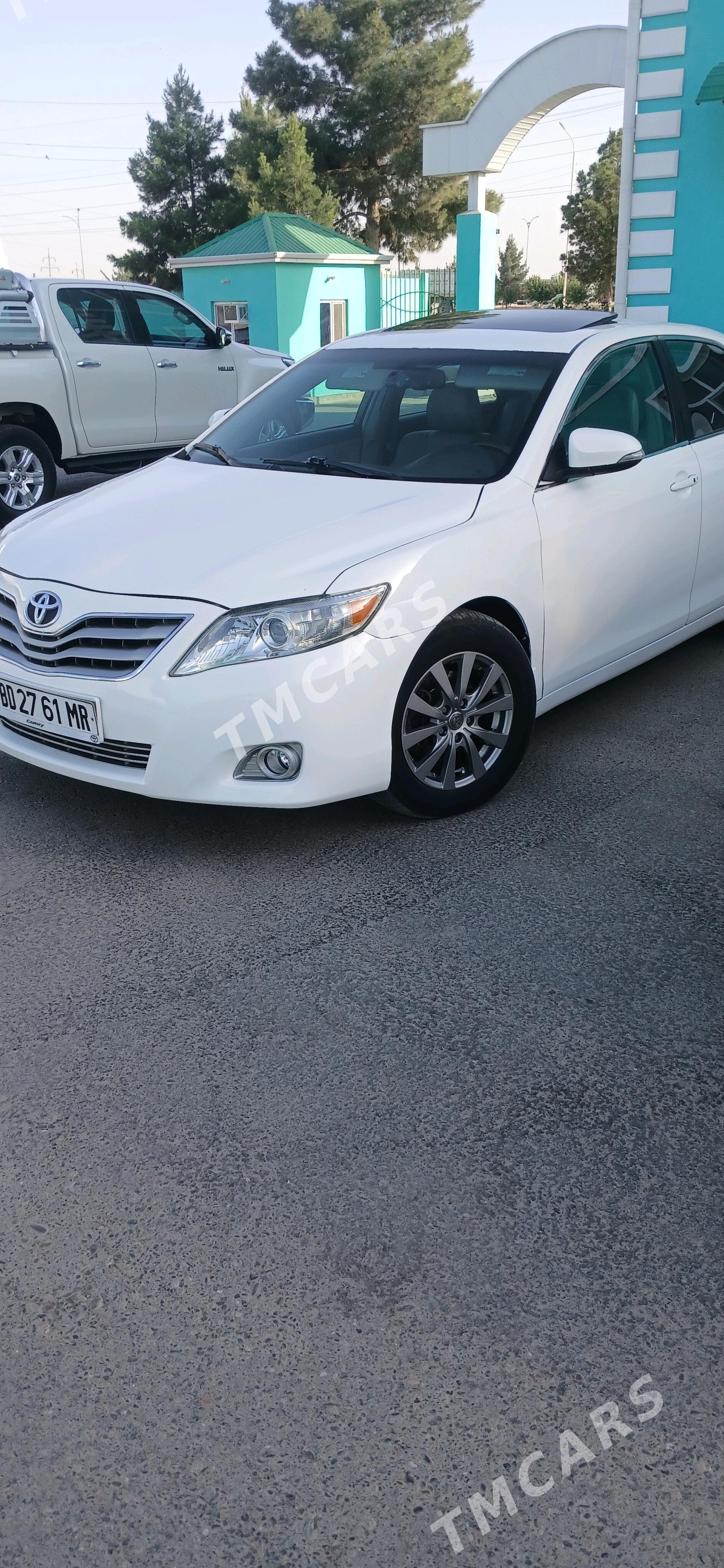 Toyota Camry 2010 - 210 000 TMT - Мары - img 3