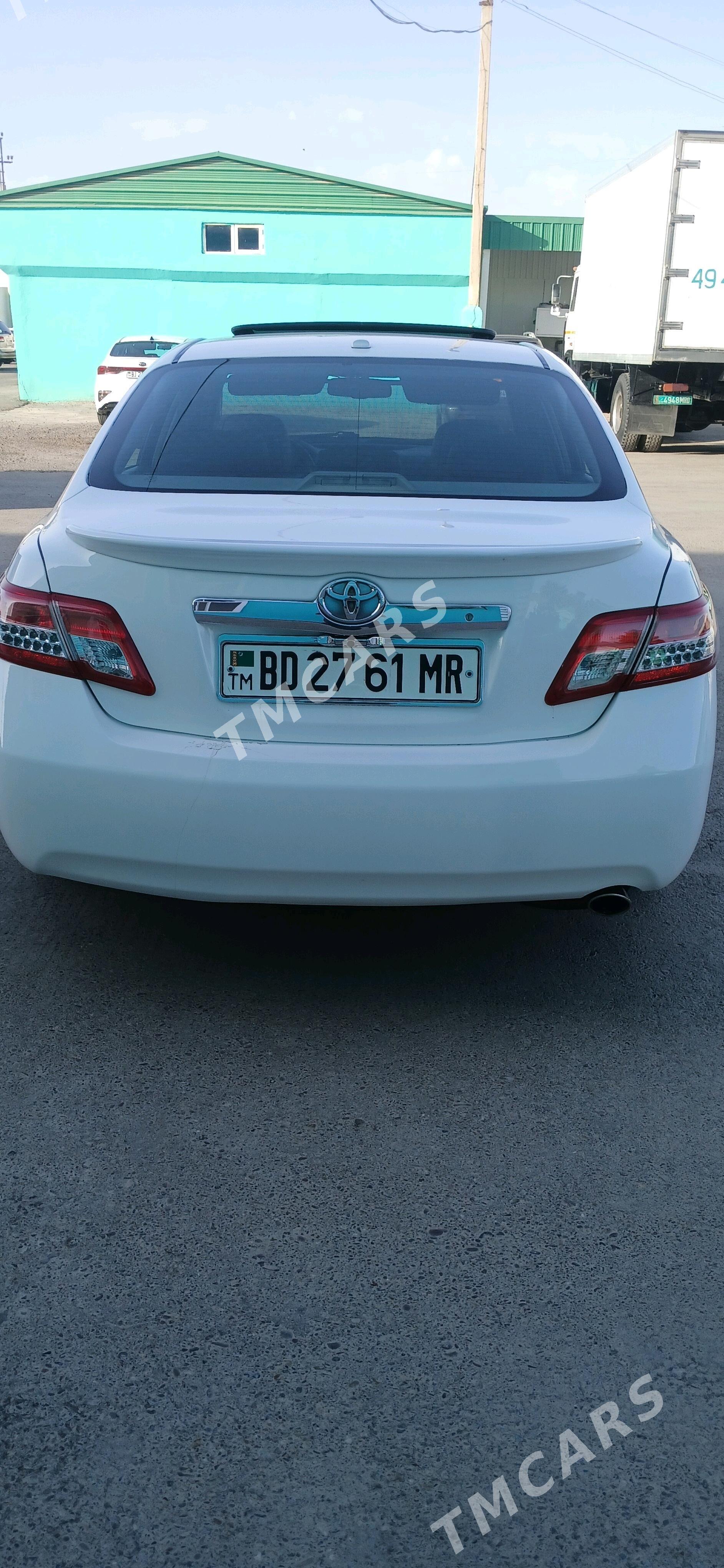Toyota Camry 2010 - 210 000 TMT - Мары - img 4