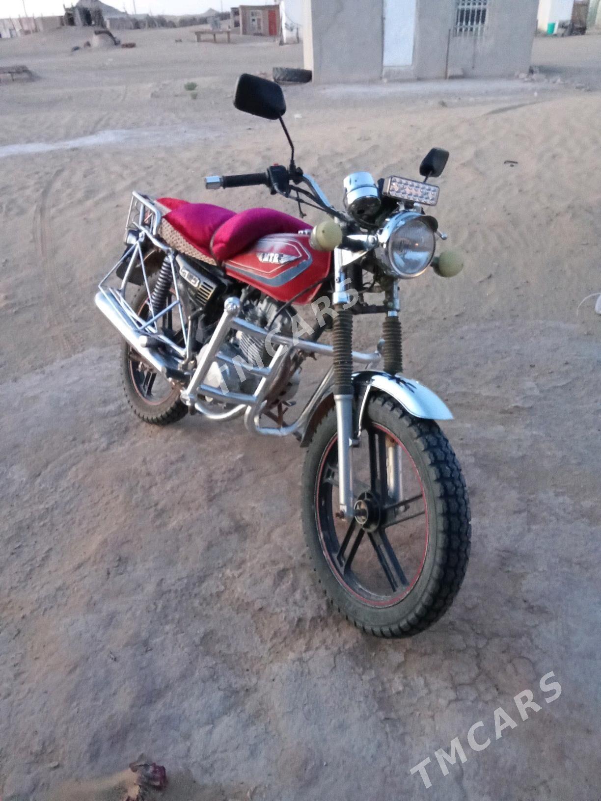 Fekon FK150-8G 2015 - 9 000 TMT - Ak bugdaý etraby - img 3