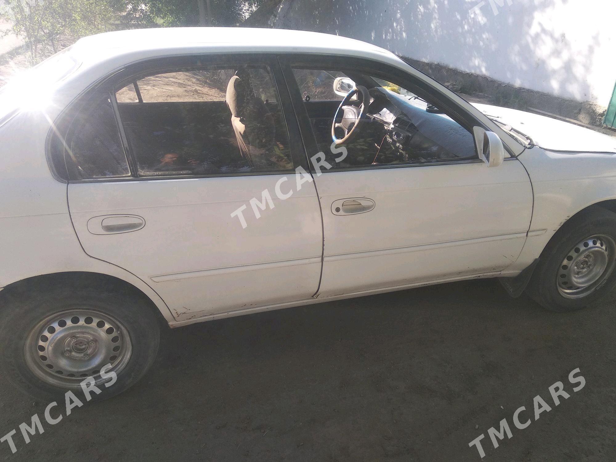 Toyota Corolla 1993 - 30 000 TMT - Кёнеургенч - img 2