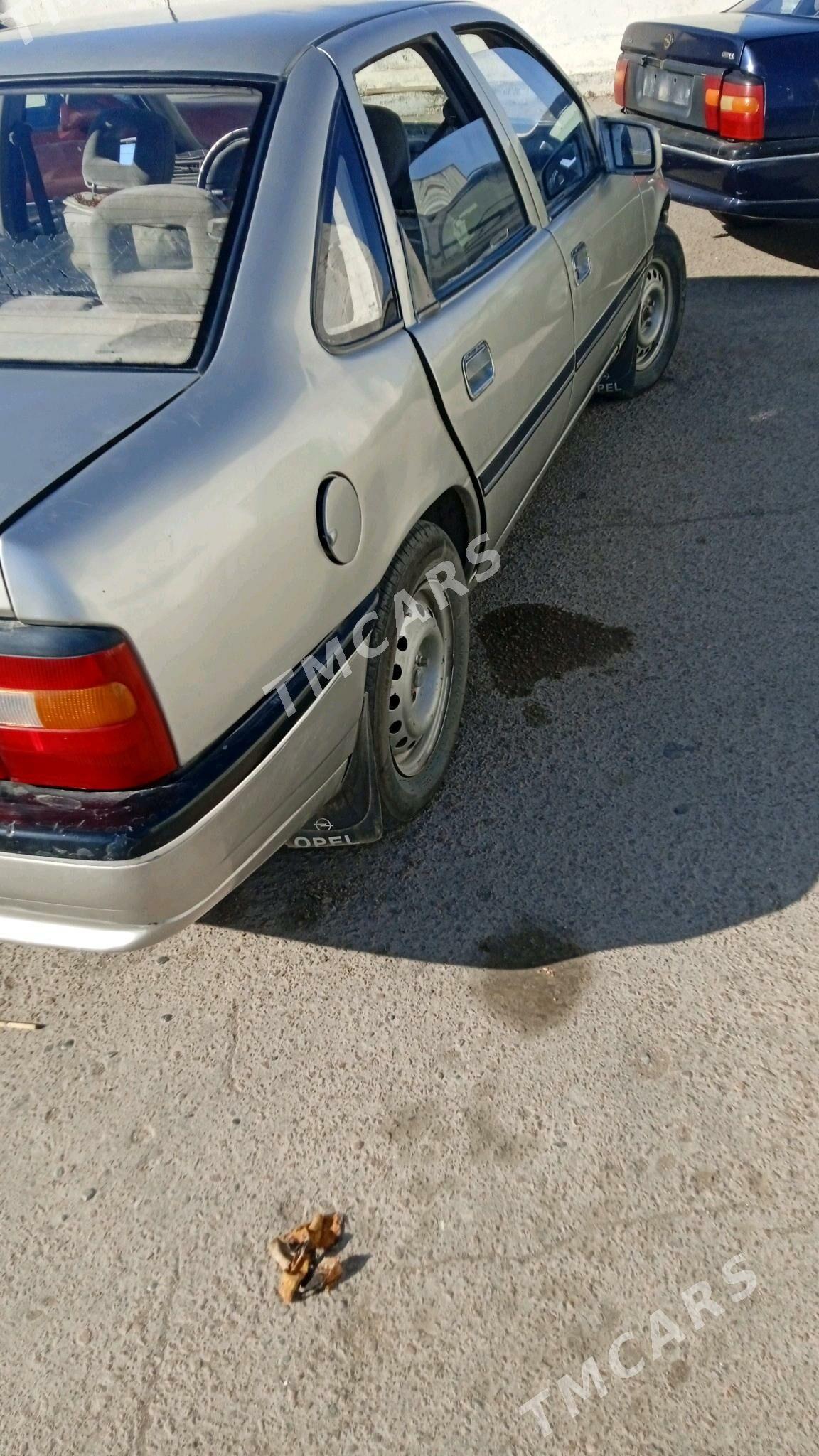 Opel Vectra 1990 - 26 000 TMT - Gubadag - img 2