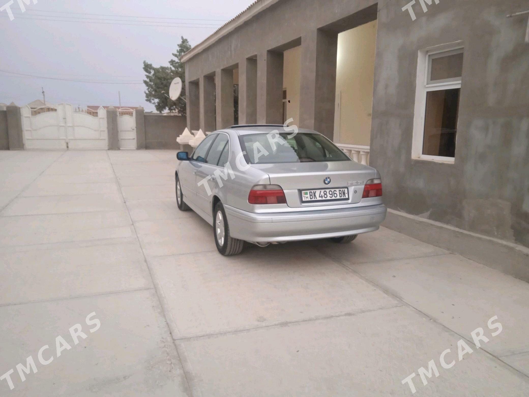 BMW 528 1999 - 100 000 TMT - Gumdag - img 2