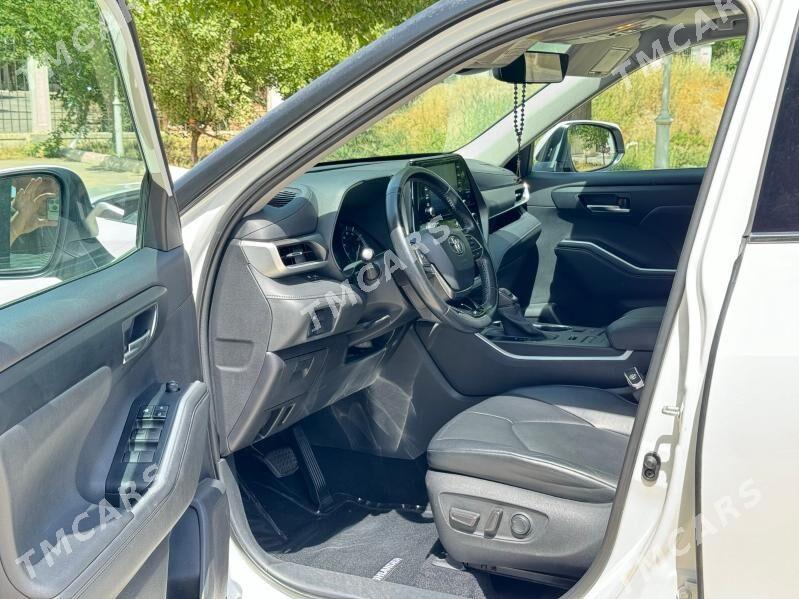 Toyota Highlander 2021 - 585 000 TMT - Ашхабад - img 9