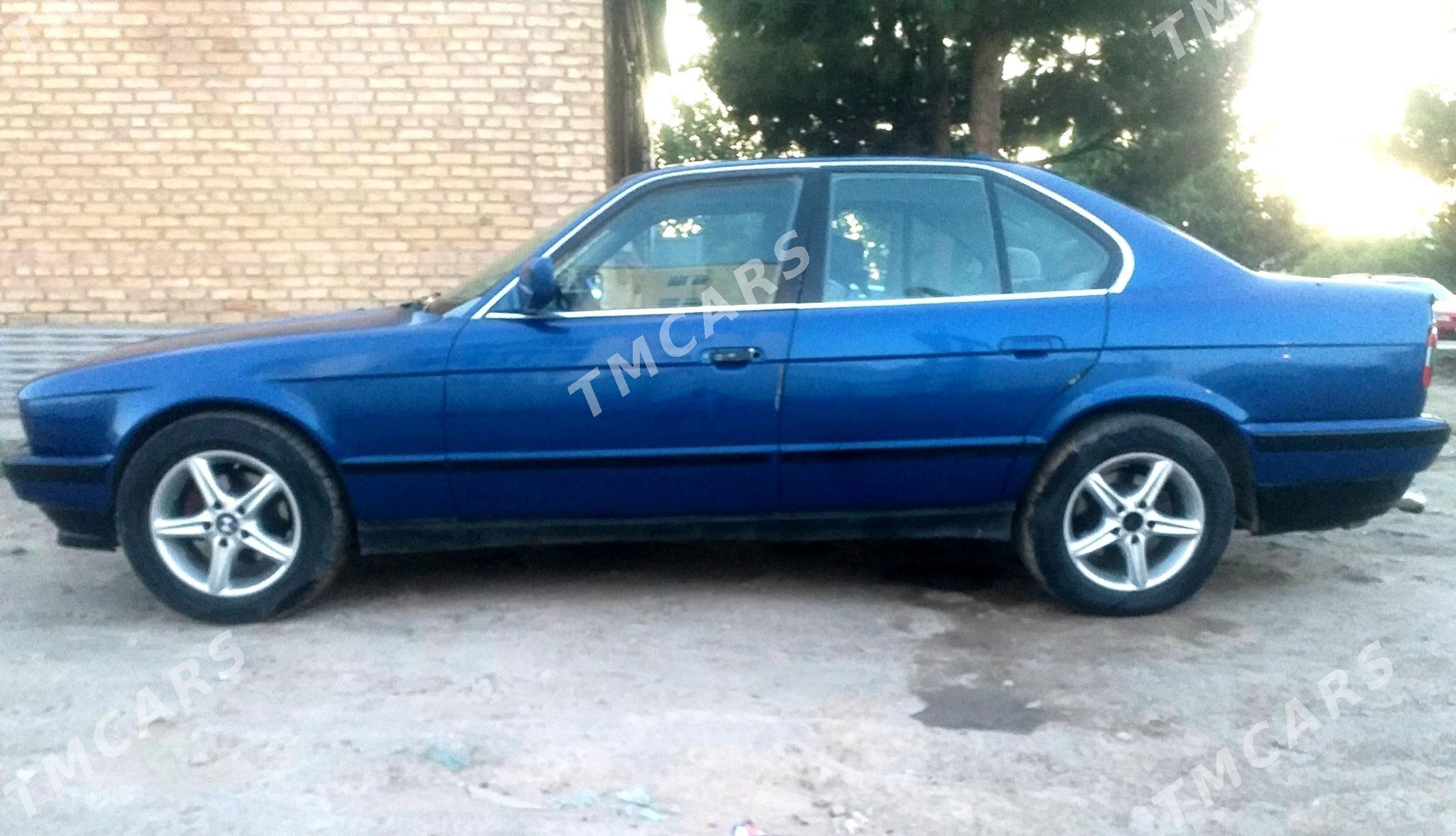 BMW 520 1991 - 25 000 TMT - Türkmenabat - img 4