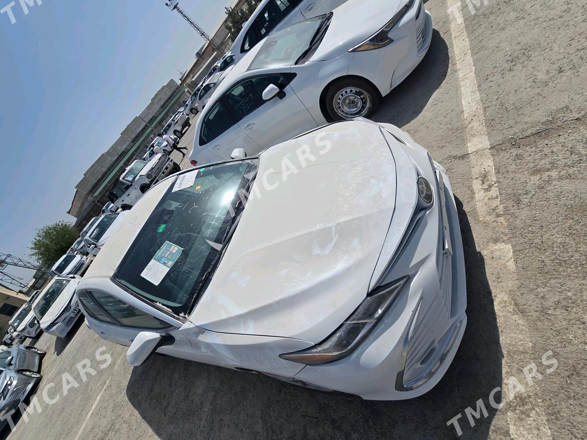 Toyota Camry 2021 - 295 000 TMT - Мары - img 9