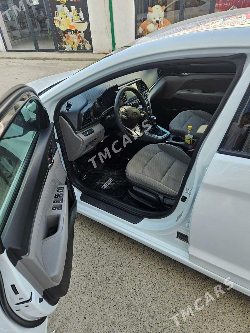Hyundai Elantra 2020 - 200 000 TMT - Mary - img 4