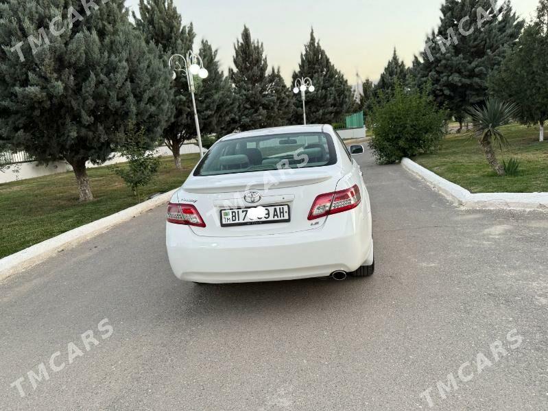 Toyota Camry 2010 - 172 000 TMT - Бузмеин - img 4