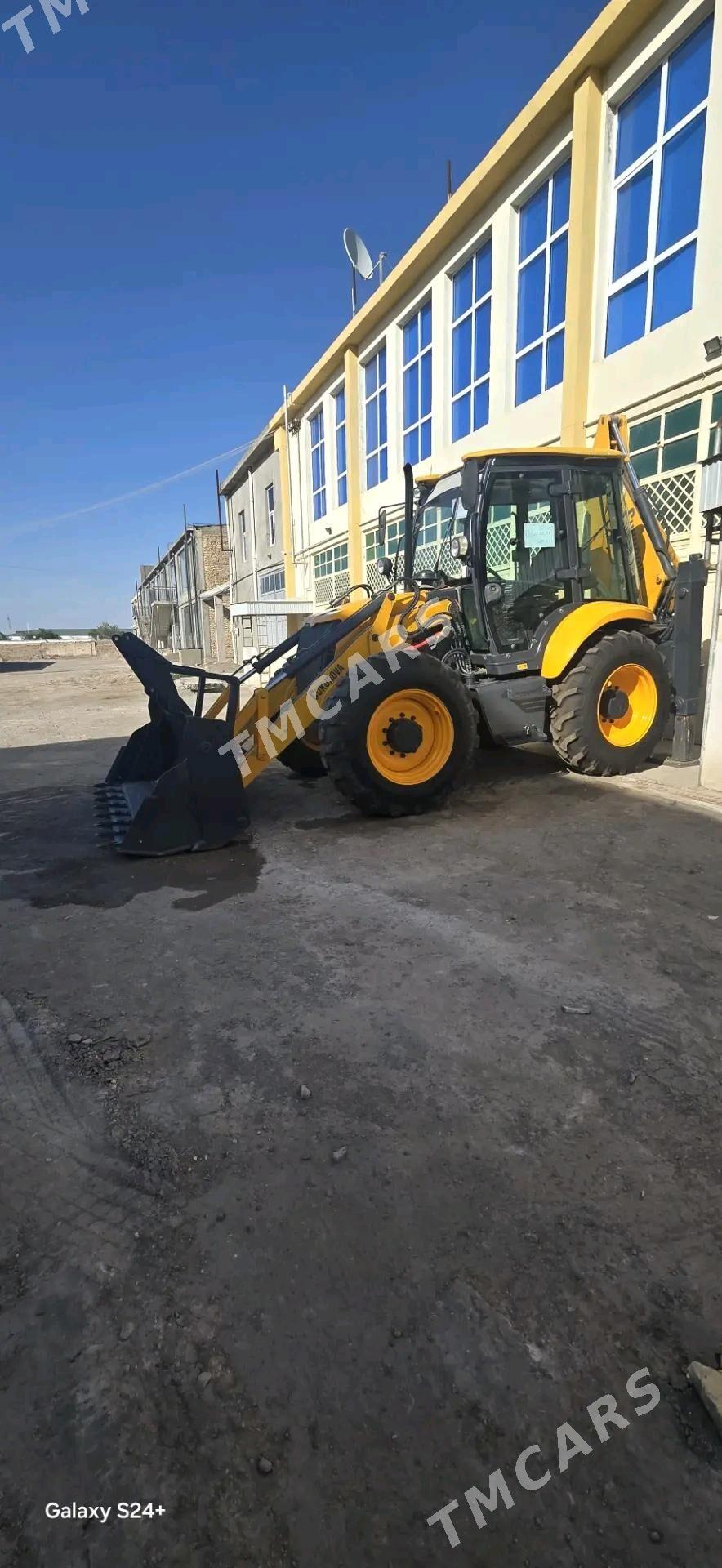 JCB 4CX ECO 2011 - 550 000 TMT - Дашогуз - img 7