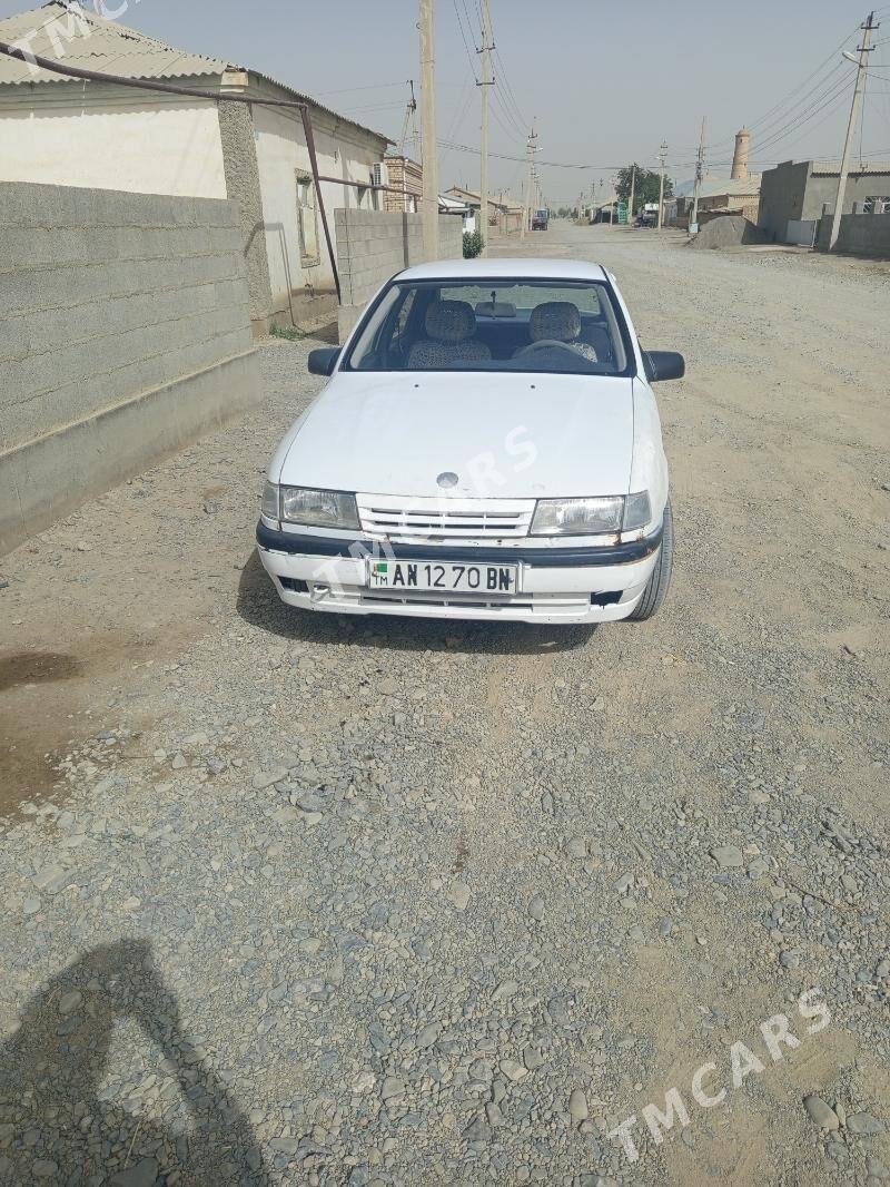 Opel Vectra 1992 - 22 000 TMT - Bäherden - img 2