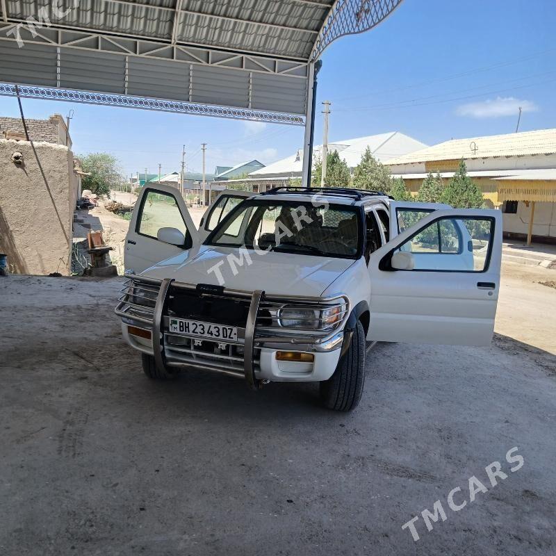 Nissan Pathfinder 1997 - 60 000 TMT - Gurbansoltan Eje - img 4