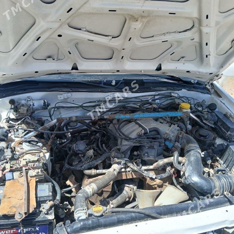 Nissan Pathfinder 1997 - 60 000 TMT - Gurbansoltan Eje - img 6
