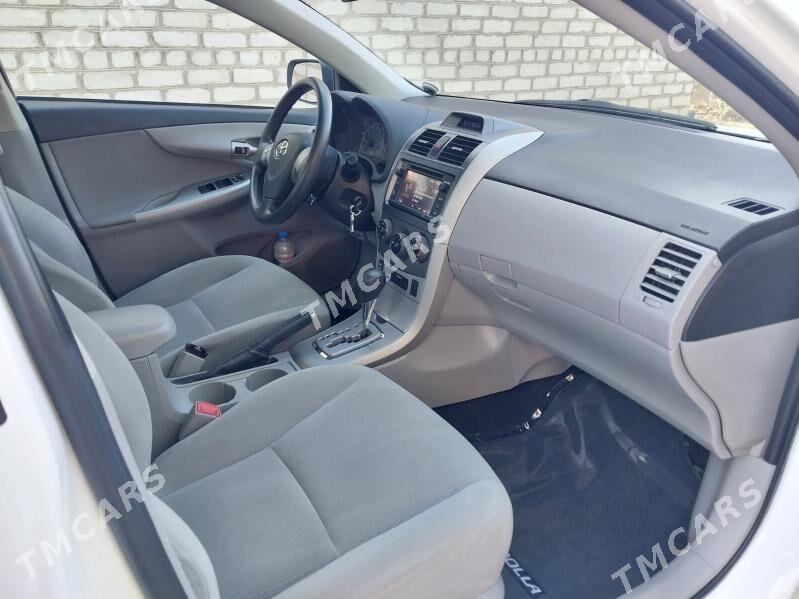 Toyota Corolla 2013 - 186 000 TMT - Ашхабад - img 4