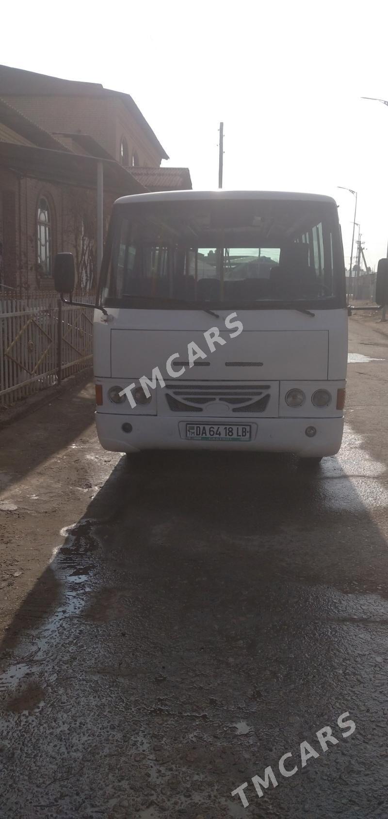 Mitsubishi Rosa 2005 - 150 000 TMT - Türkmenabat - img 2