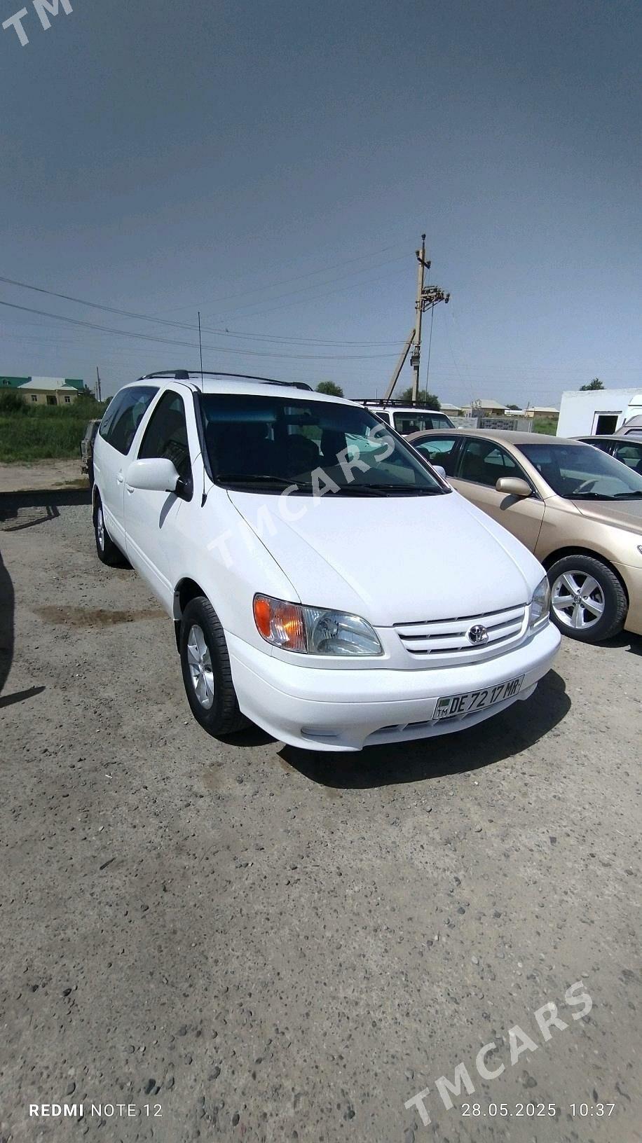 Toyota Sienna 2002 - 128 000 TMT - Sakarçäge - img 2