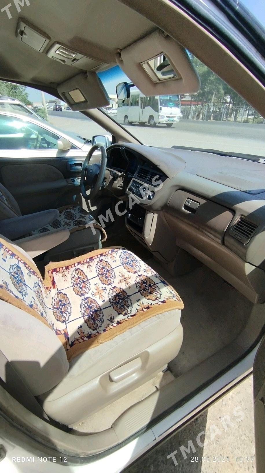 Toyota Sienna 2002 - 128 000 TMT - Sakarçäge - img 3