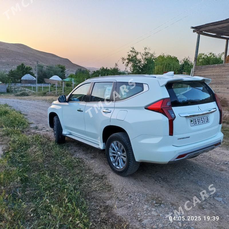 Mitsubishi Montero Sport 2024 - 530 000 TMT - Türkmenabat - img 2