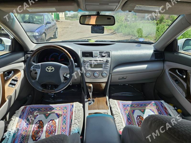 Toyota Camry 2011 - 205 000 TMT - Кёнеургенч - img 3